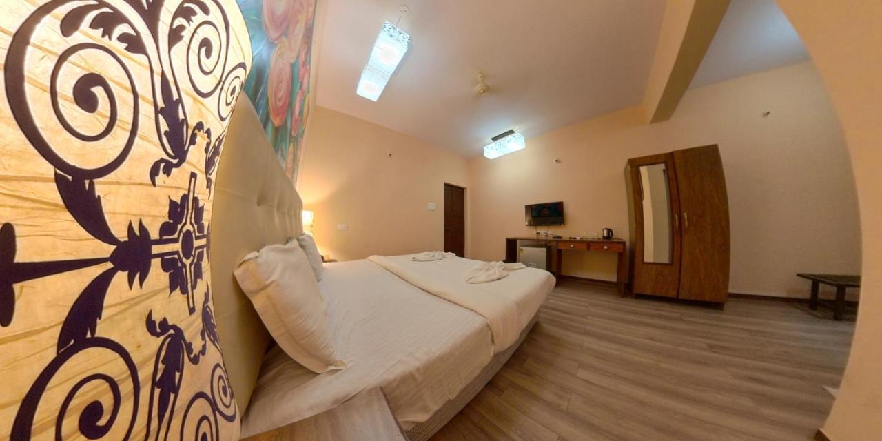 Resort Martins Siesta , A Portuguese Heritage Resort In Calangute アーポラ エクステリア 写真